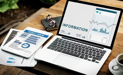 بررسی روش‌ها و تاثیر بازاریابی اطلاعات بر سودآوری کسب‌و‌کار در مجله ایران پیامک